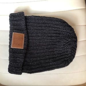 LYM Cuff Knit Beanie in Charcoal